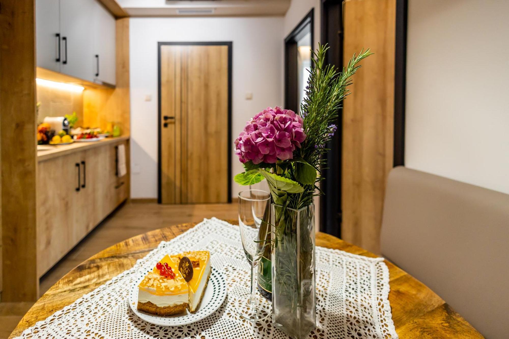 Mokka House Panzio Bed and Breakfast Μίσκολτς Εξωτερικό φωτογραφία