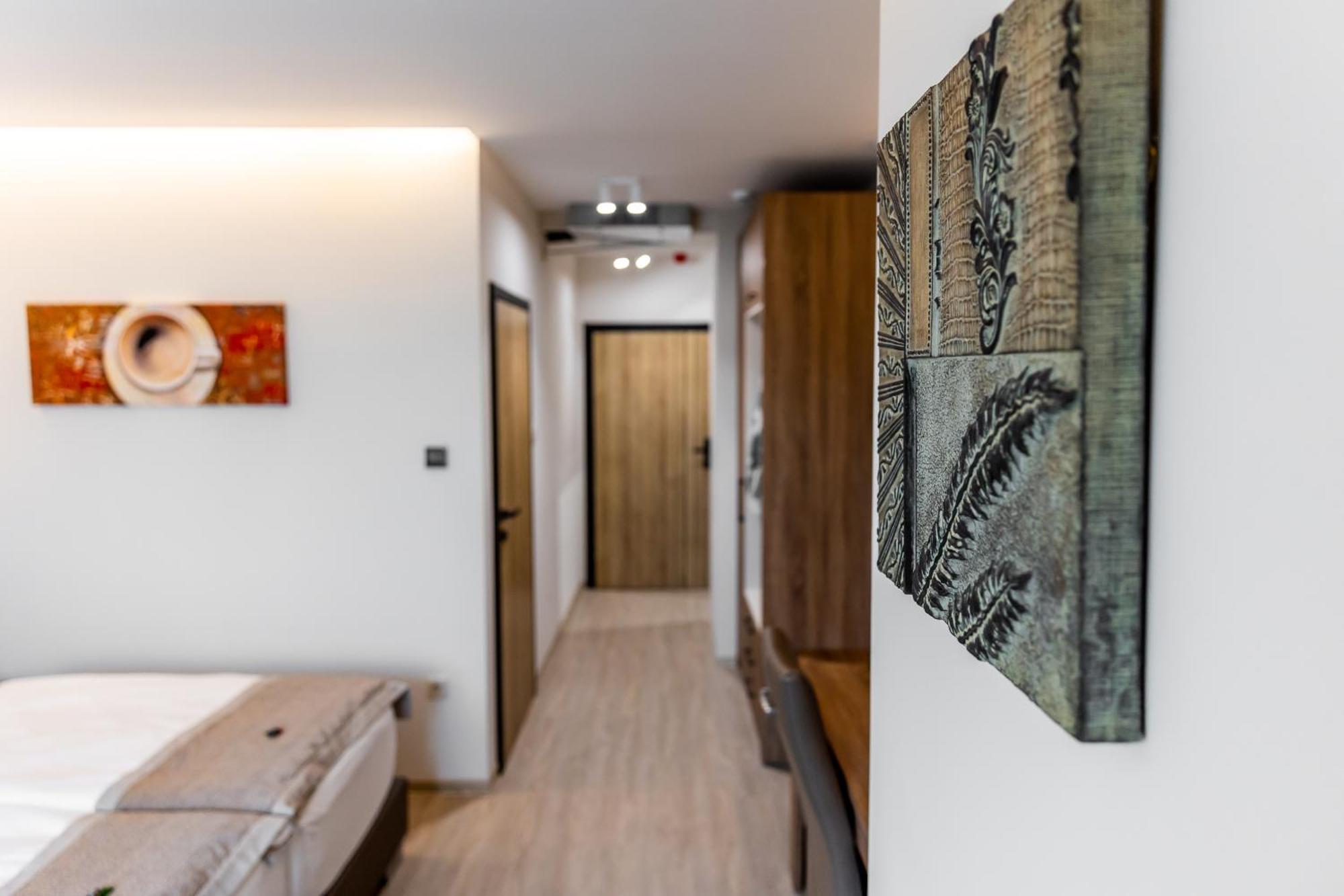 Mokka House Panzio Bed and Breakfast Μίσκολτς Εξωτερικό φωτογραφία
