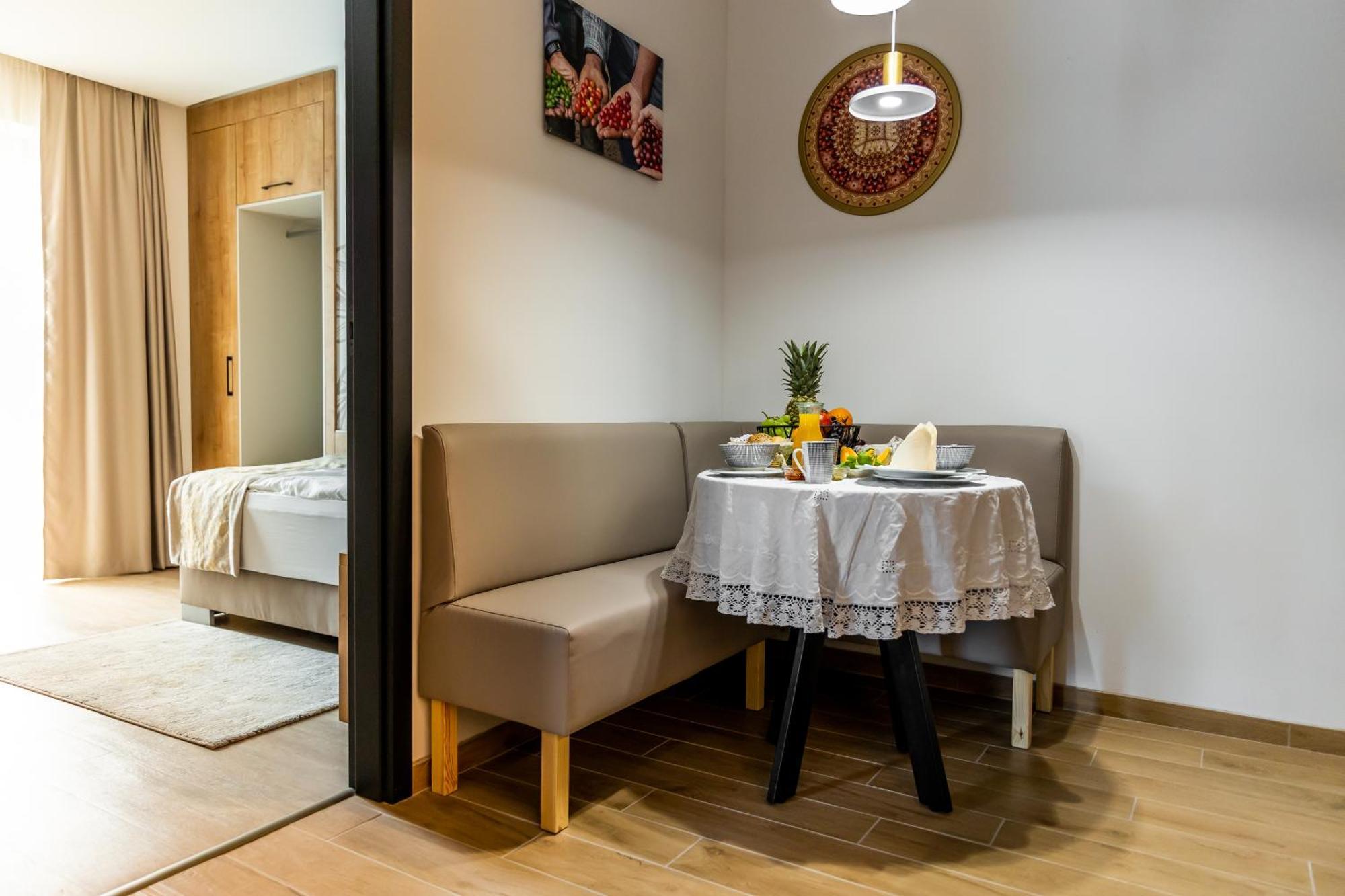 Mokka House Panzio Bed and Breakfast Μίσκολτς Δωμάτιο φωτογραφία